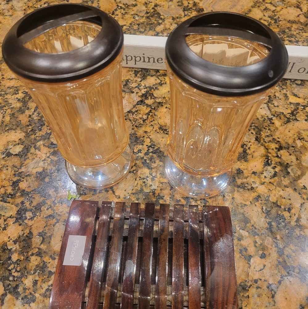 Bathroom accessories